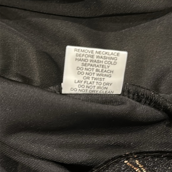 Brand new Elements Velvet Jacket Gold Glitter
Accent Two-fer - Picture 14 of 14